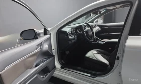 Toyota Camry 2.5 LE Hybrid | ЗАДНА КАМЕРА | KEYLESS | , снимка 11