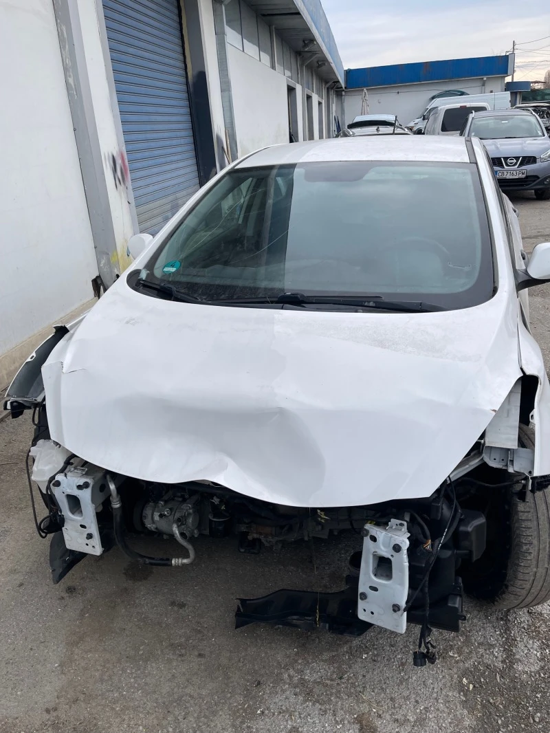 Hyundai I30, снимка 2 - Автомобили и джипове - 43593798