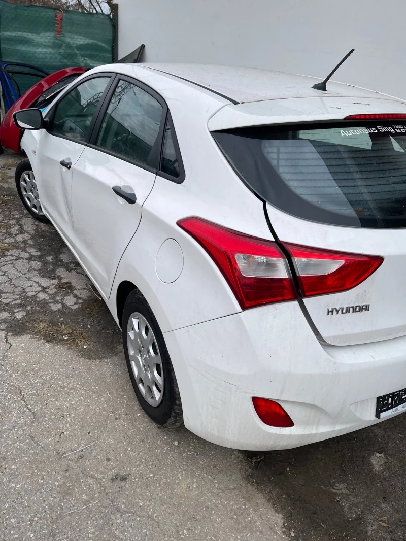 Hyundai I30, снимка 7 - Автомобили и джипове - 43593798