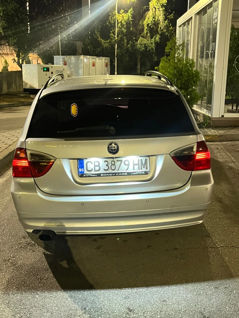 BMW 320, снимка 4 - Автомобили и джипове - 47018212