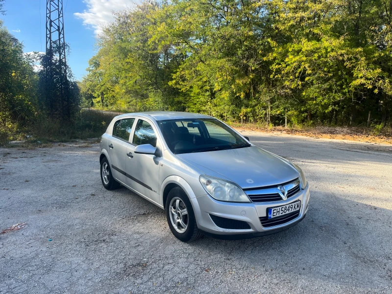 Opel Astra 1.3 CDTI, снимка 2 - Автомобили и джипове - 48043550