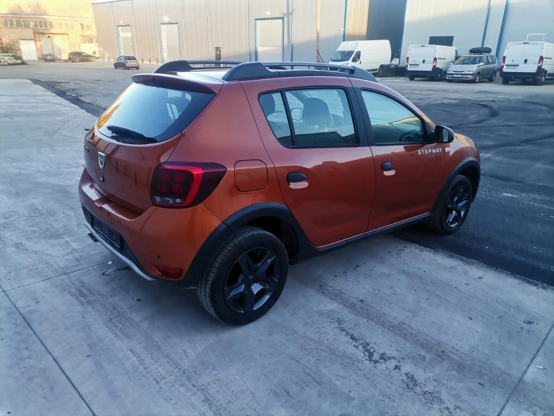 Dacia Sandero STEPWAY 0, 9 90 к.с. SWISS, снимка 6 - Автомобили и джипове - 47609687