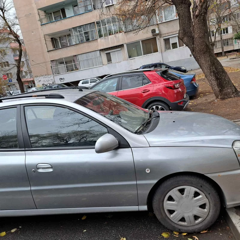 Kia Rio, снимка 2 - Автомобили и джипове - 48178728