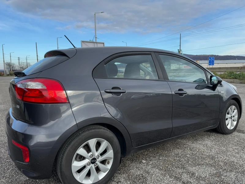 Kia Rio, снимка 5 - Автомобили и джипове - 48365112