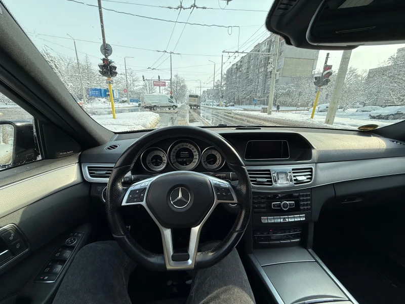 Mercedes-Benz E 350 AMG* 4x4* ПАНОРАМА* LED* Inteligent* ПРУЖИНИ, снимка 14 - Автомобили и джипове - 48434585