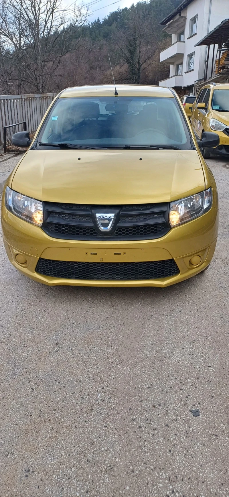 Dacia Sandero 1.5 dci, снимка 2 - Автомобили и джипове - 49116227