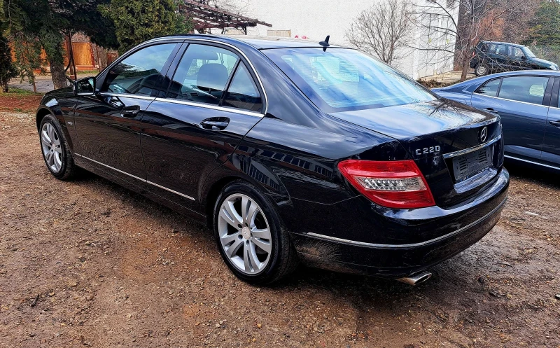 Mercedes-Benz C 220 CDI, снимка 4 - Автомобили и джипове - 49310238