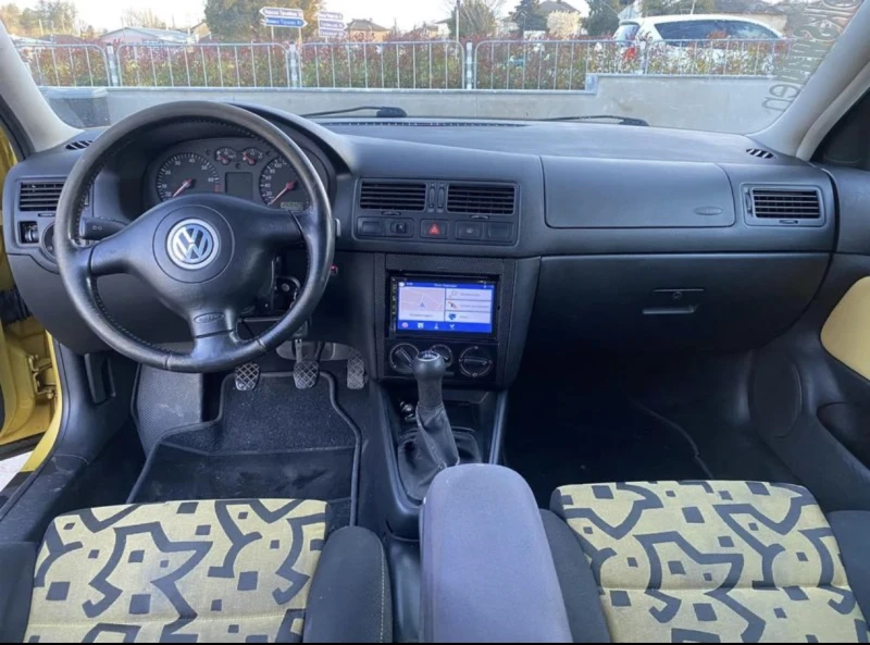 VW Golf, снимка 5 - Автомобили и джипове - 49456866