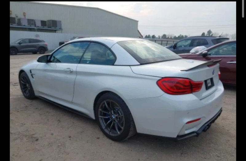 BMW M4 CARFAX! Авто кредит! , снимка 4 - Автомобили и джипове - 49579589