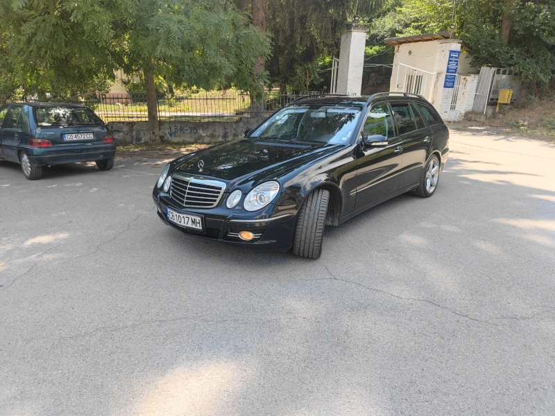 Mercedes-Benz E 320 CDI 7G Tronic, снимка 2 - Автомобили и джипове - 52378454