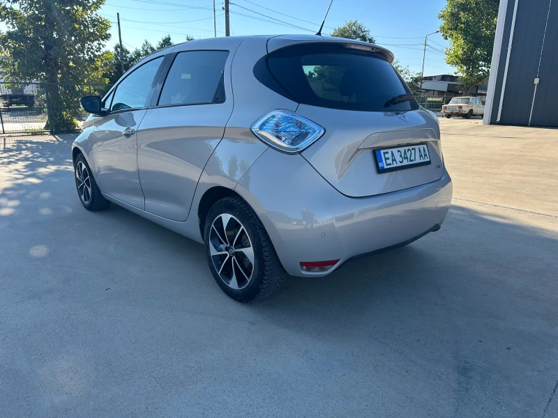Renault Zoe, снимка 4 - Автомобили и джипове - 52191357