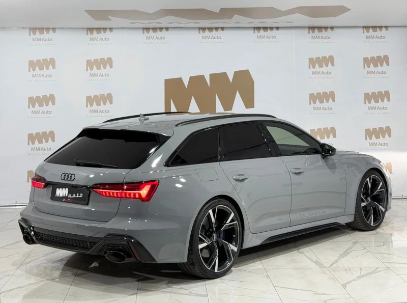 Audi Rs6 Avant* Ceramic* Carbon* HuD* B&O, снимка 2 - Автомобили и джипове - 52153700