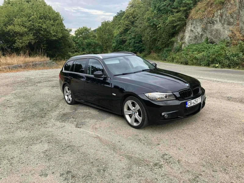 BMW 325 * М-пакет* Harman Kardon* Keyless, снимка 2 - Автомобили и джипове - 52217959