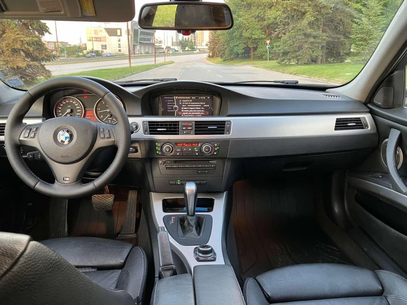 BMW 325 * М-пакет* Harman Kardon* Keyless, снимка 10 - Автомобили и джипове - 52217959