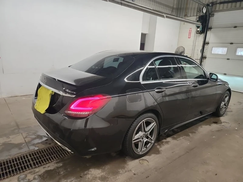 Mercedes-Benz C 300 * CARFAX * БЕЗ ПЪРВОНАЧАЛНА ВНОСКА, снимка 3 - Автомобили и джипове - 52950912