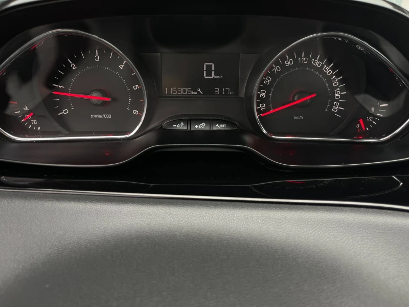 Peugeot 208 1.4HDI TOP, снимка 10 - Автомобили и джипове - 53099256