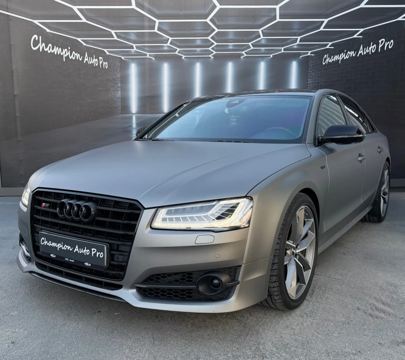 Audi S8 PLUS-115 000км.
