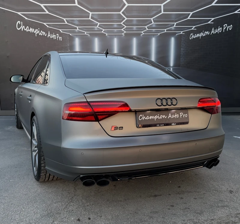Audi S8 PLUS-115 000км., снимка 4 - Автомобили и джипове - 53167352
