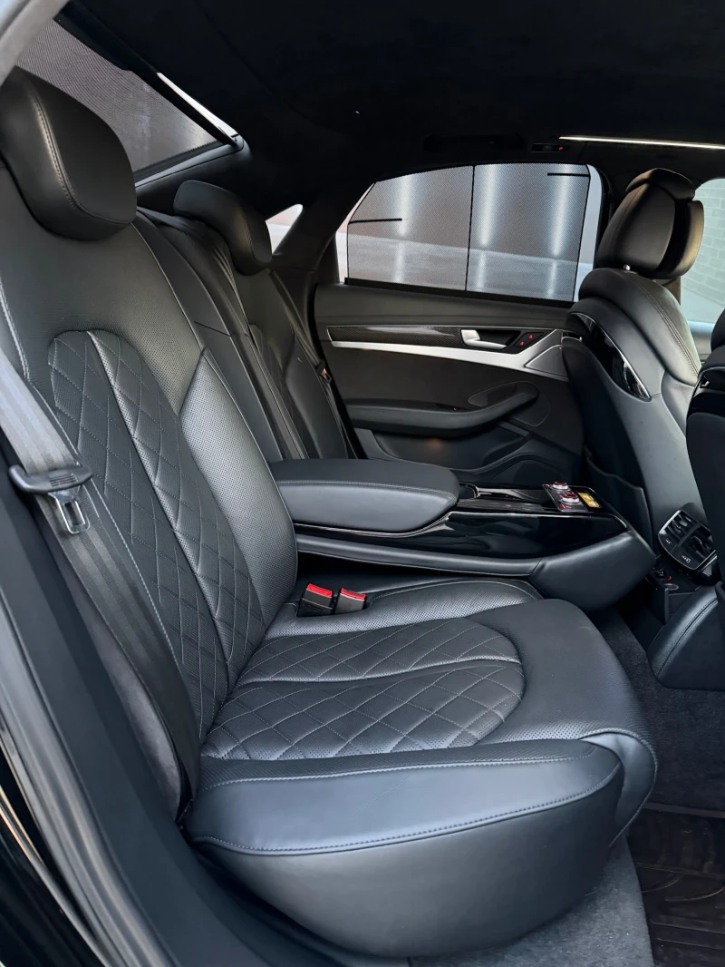 Audi S8 PLUS-115 000км., снимка 16 - Автомобили и джипове - 53167352
