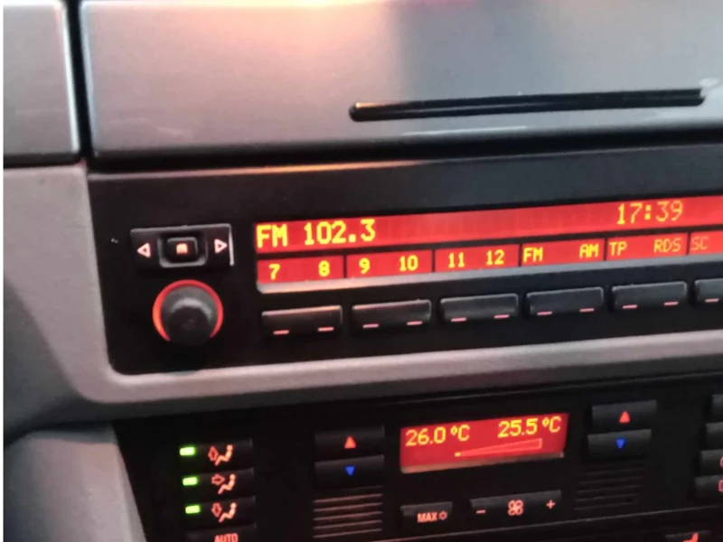 BMW 525, снимка 3 - Автомобили и джипове - 53298371