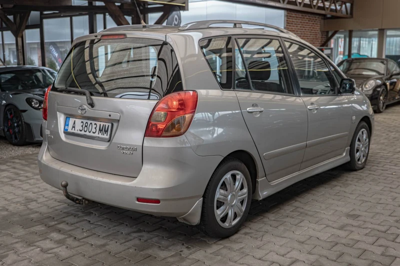 Toyota Corolla verso 2.0D-4D/УЧЕБЕН/Климатроник, снимка 3 - Автомобили и джипове - 53405299