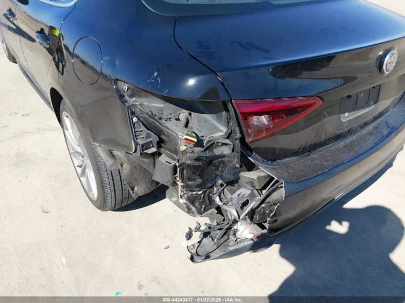 Alfa Romeo Giulia * АвтоКредит* Цена до БГ, снимка 11 - Автомобили и джипове - 53484016