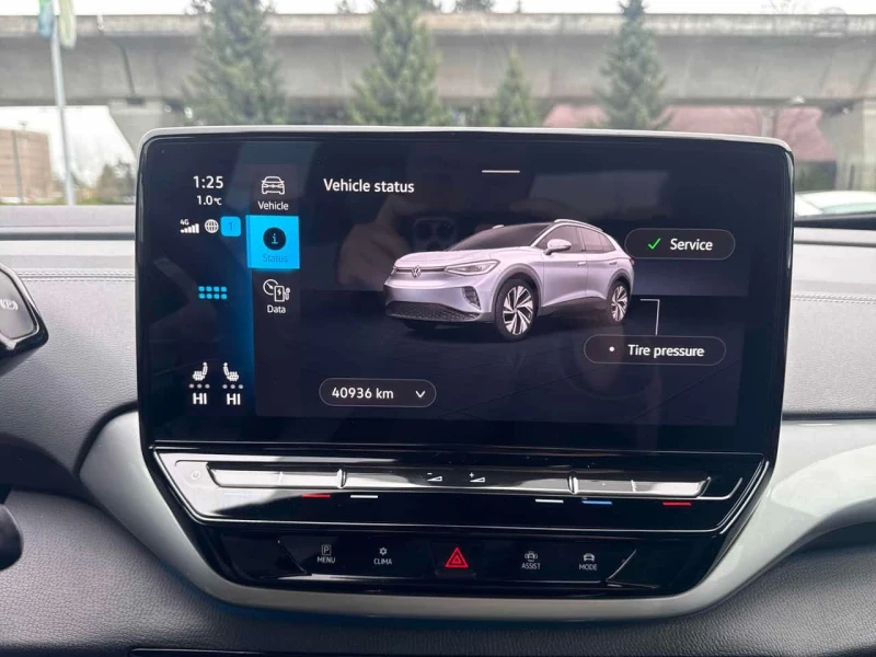 VW ID.4  Pro S AWD/Кабел за зареждане/Кожа/Подгрев/Памет, снимка 7 - Автомобили и джипове - 53591212