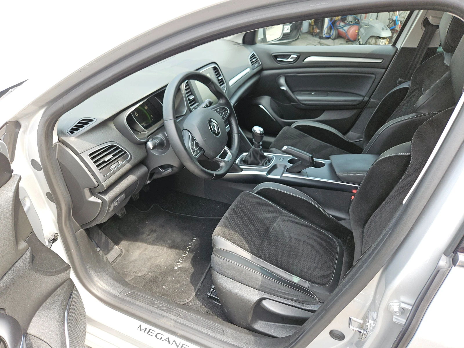 Renault Megane Energy Bose/1.5DCI/6ск/LED/NAVI/БЛУТУТ/EURO 6B/ТОП - изображение 9