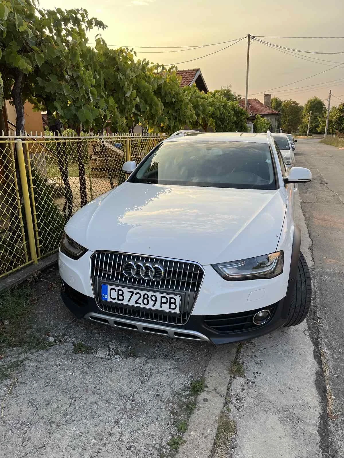 Audi A4 Allroad Комби - изображение 9