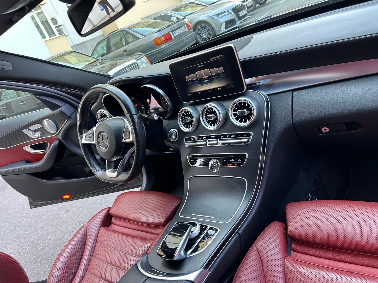 Mercedes-Benz C 400  - изображение 9