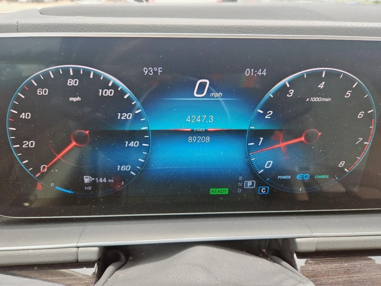 Mercedes-Benz GLS 450 4MATIC/DIGITAL/ОБДУХВАНЕ/ПАНО/ПОДГРЕВИ - изображение 9