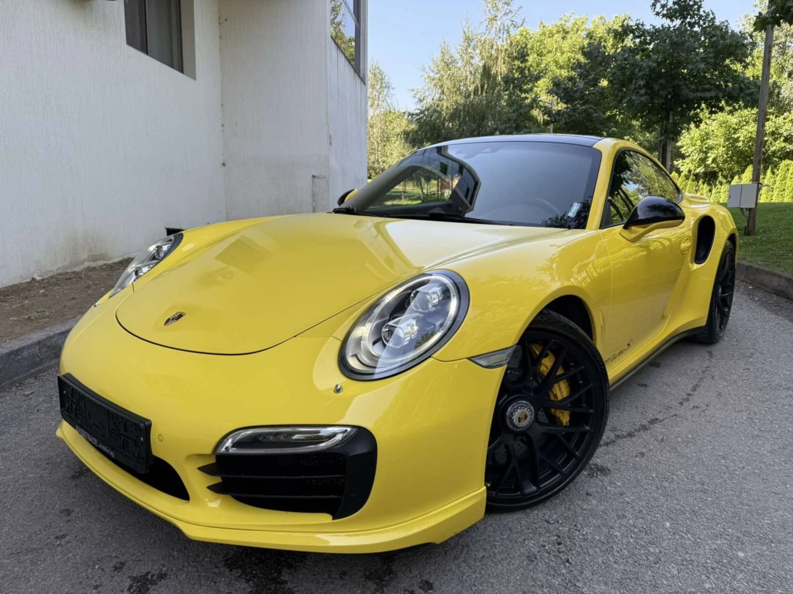 Porsche 911 Turbo S / CERAMIC BRAKES / 97000км - изображение 3