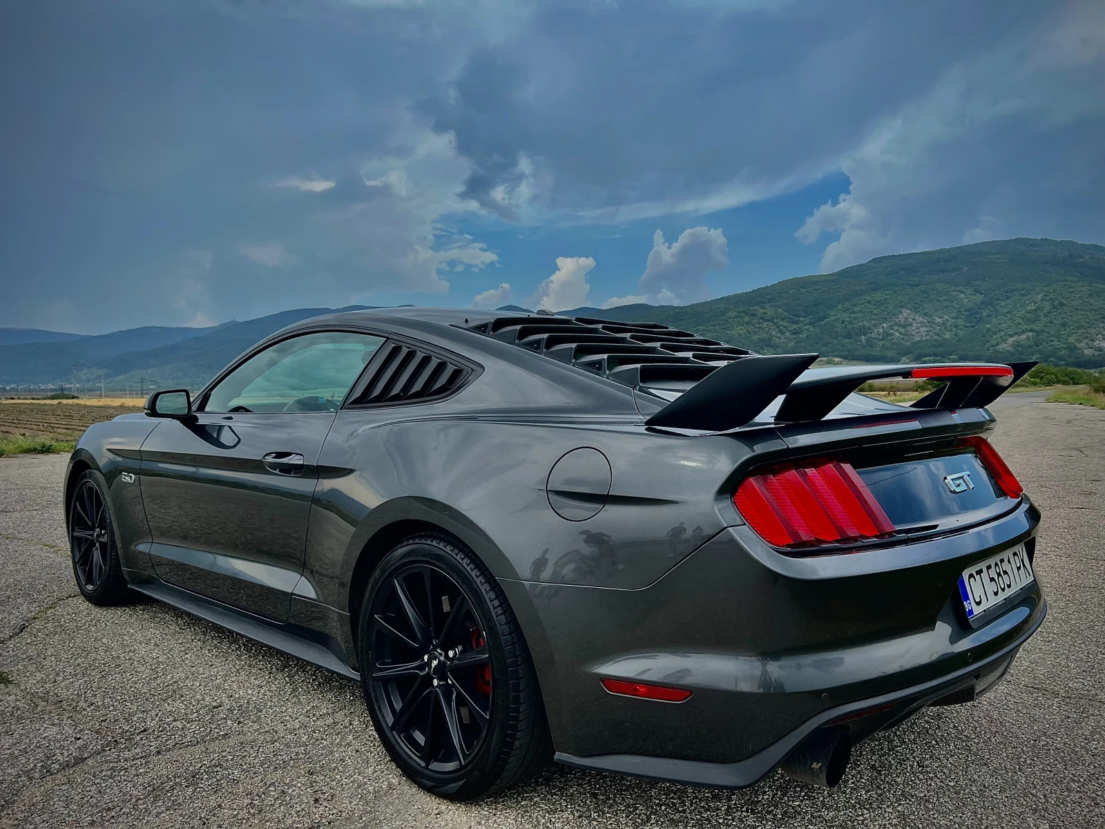 Ford Mustang GT 5.0 - изображение 6