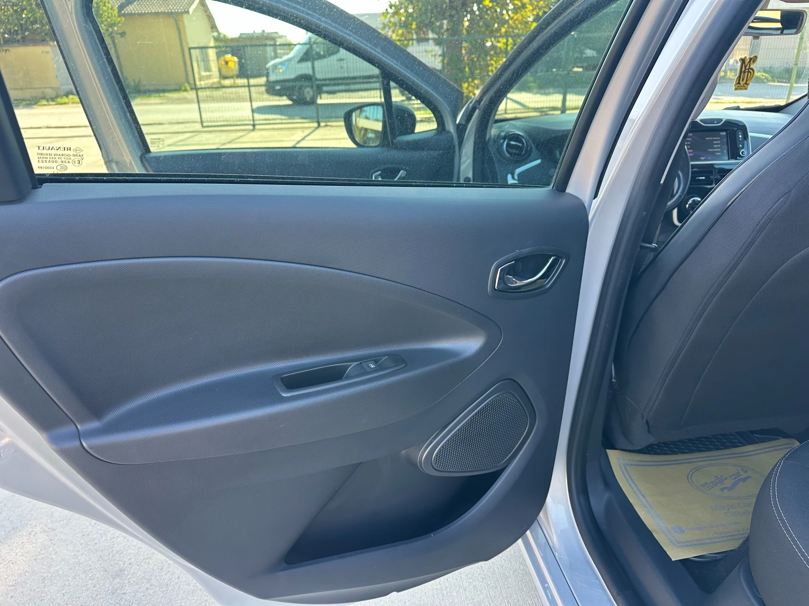 Renault Zoe | Mobile.bg � ����������� 12