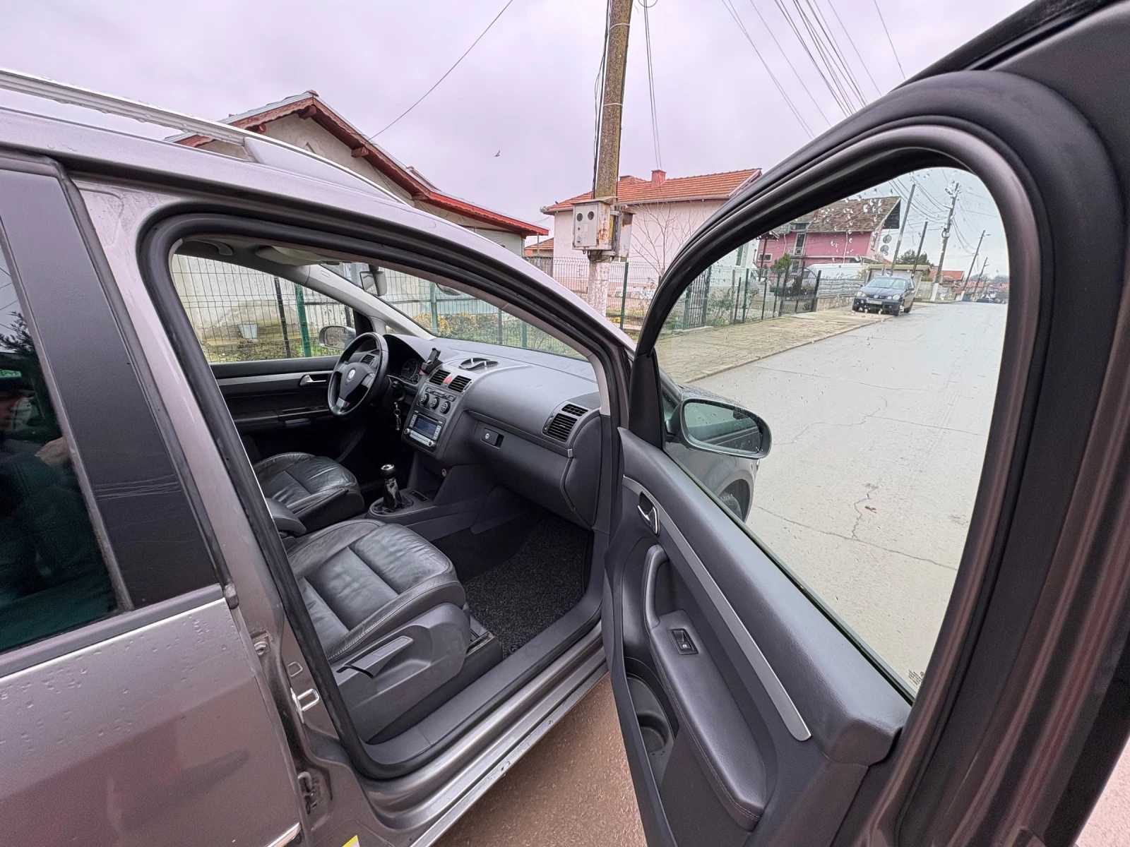 VW Touran TDI 170 7������ | Mobile.bg � ����������� 5