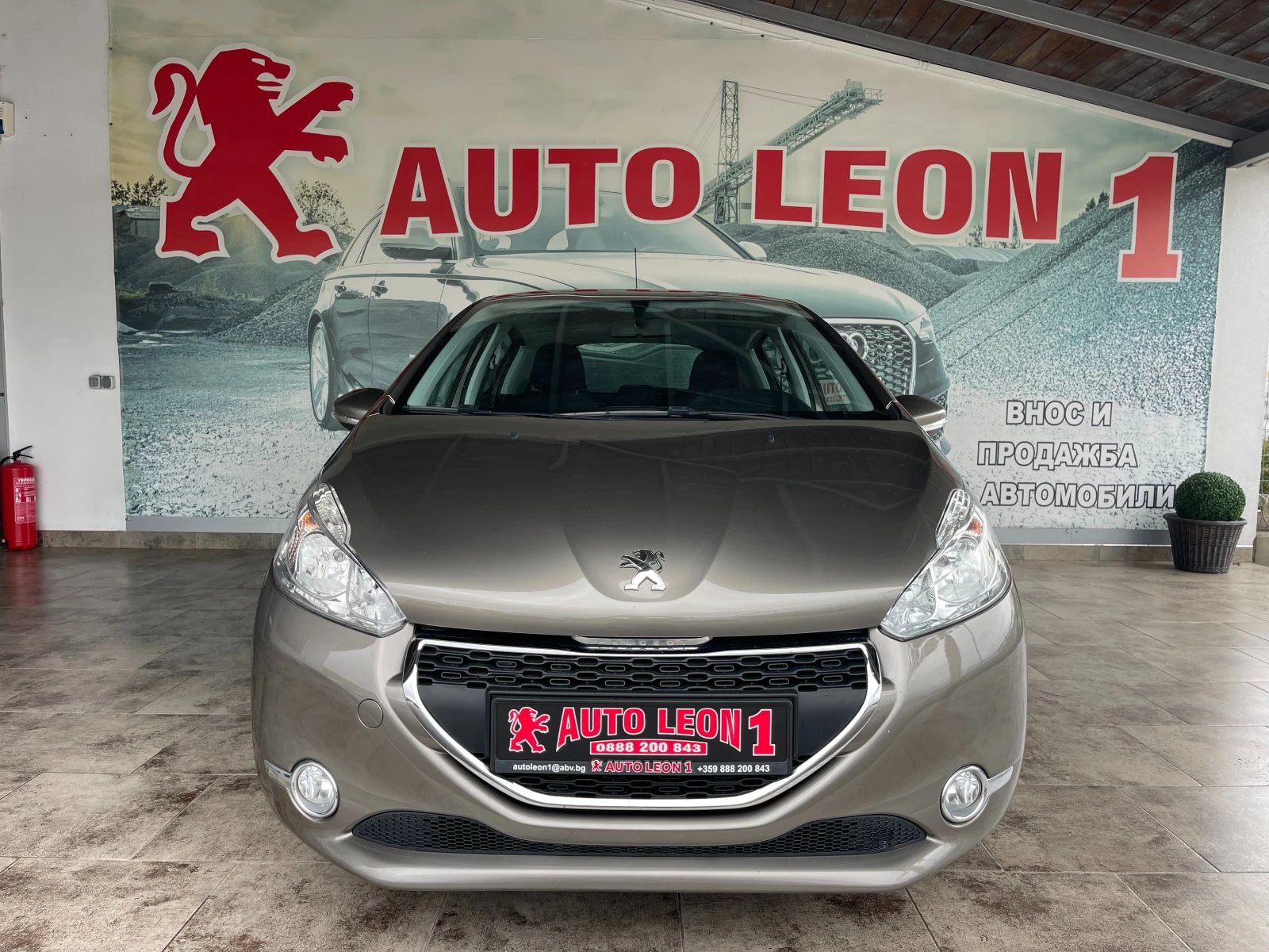 Peugeot 208 1.4HDI TOP - изображение 2