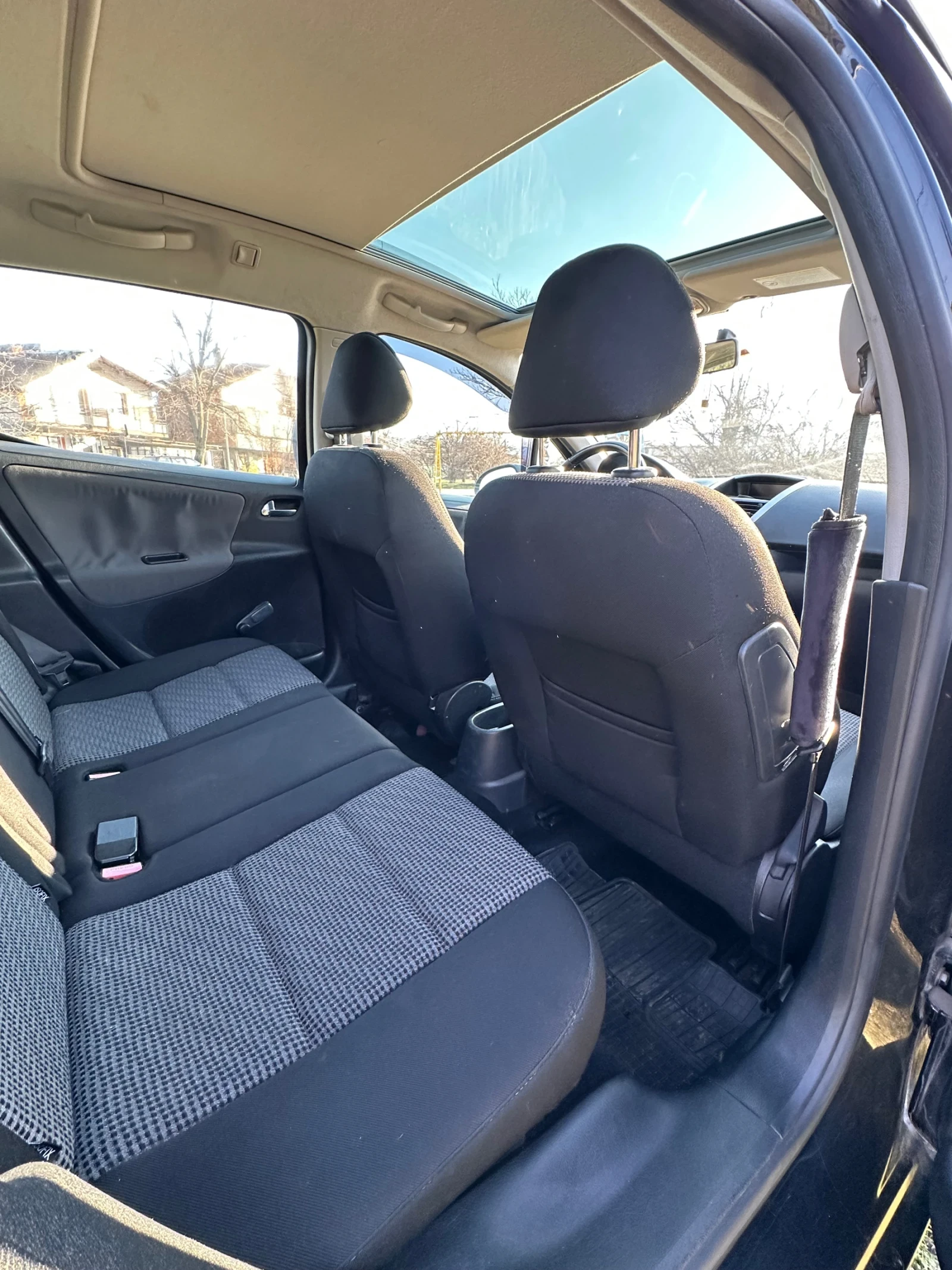 Peugeot 207 1.4 VTi - изображение 9