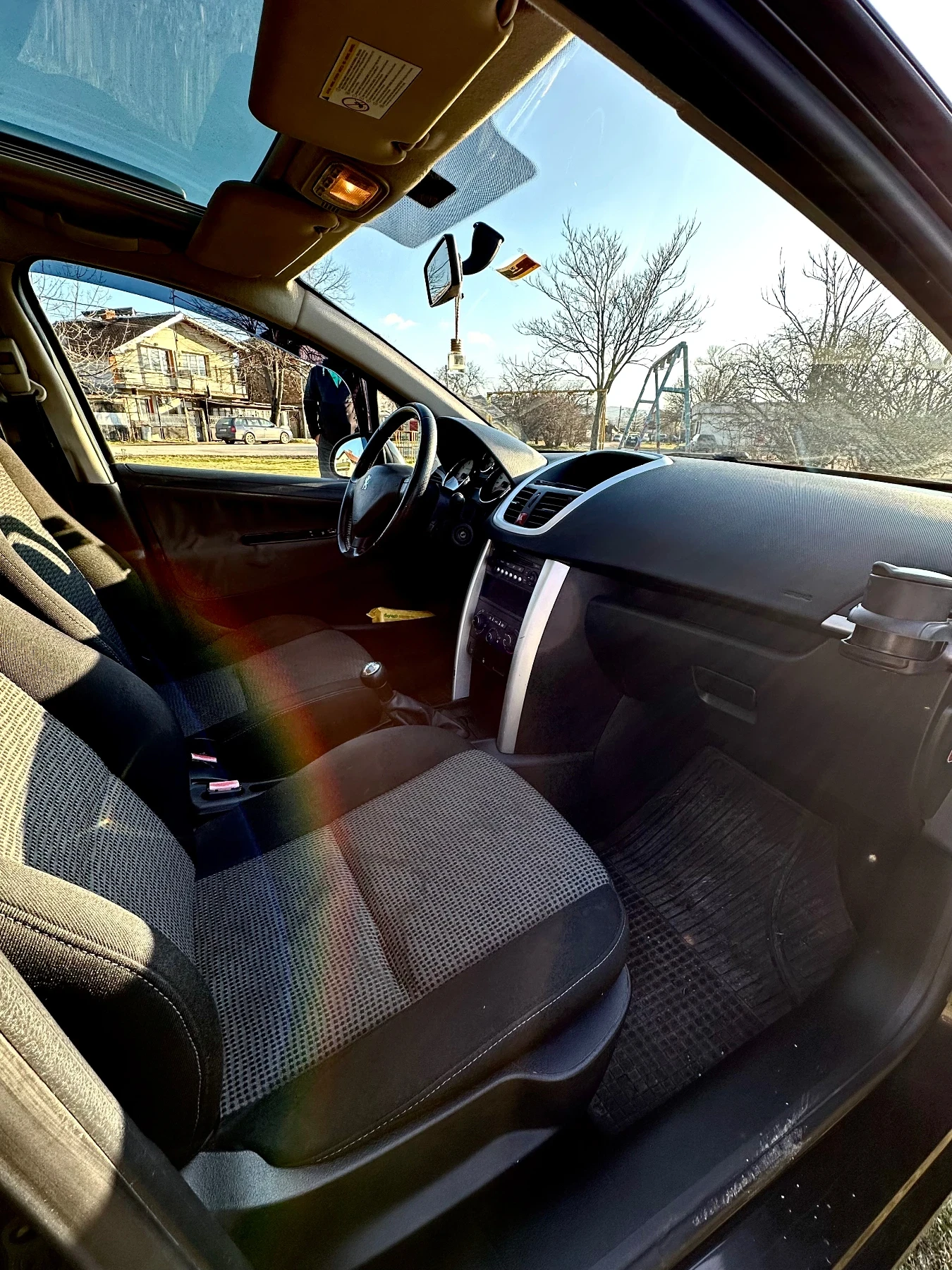 Peugeot 207 1.4 VTi - изображение 7