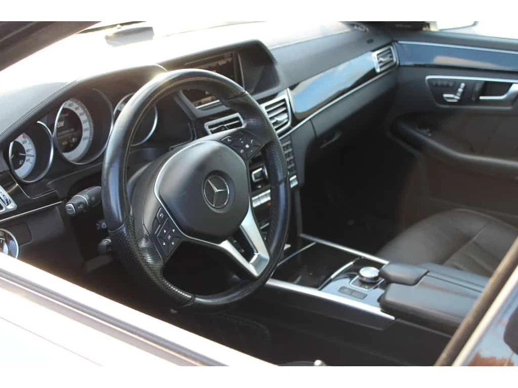 Mercedes-Benz E 350 * 4dr Sdn 4MATIC * CARFAX * ЦЕНА ДО БГ - изображение 8
