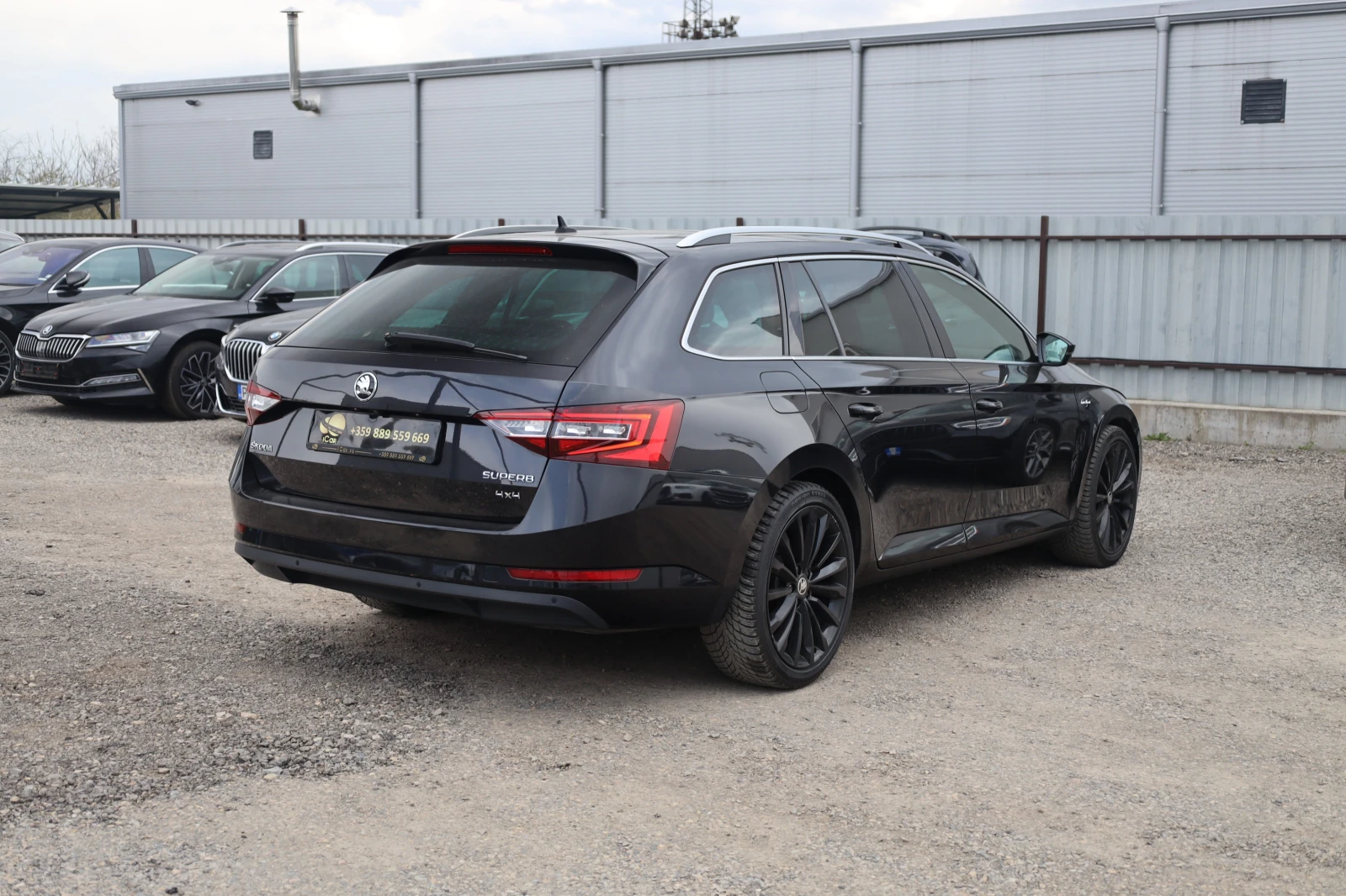 Skoda Superb 2.0TDI 4x4 DSG L&K Digital PANO АСС Canton Обдухв, снимка 4 - Автомобили и джипове - 53874489
