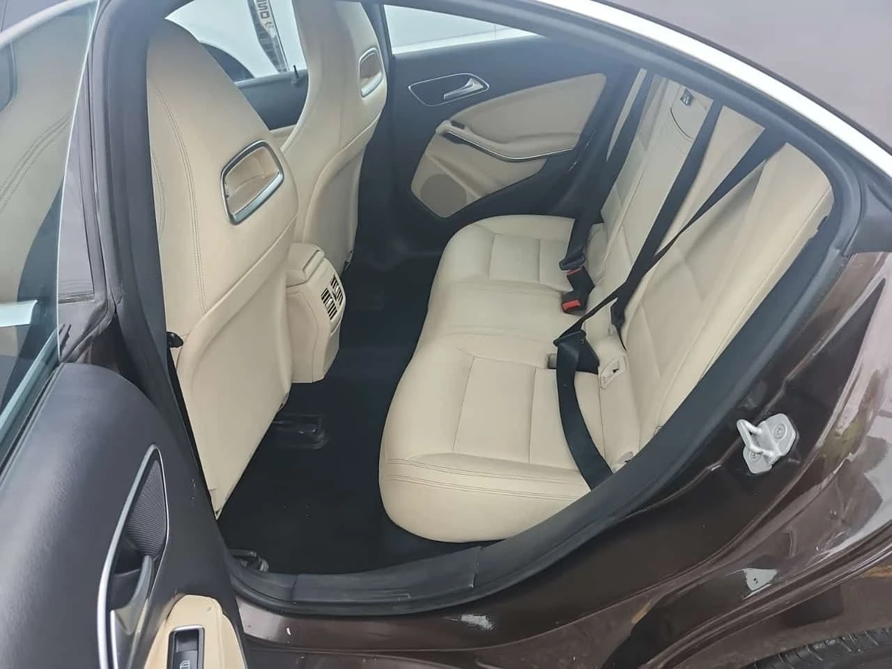 Mercedes-Benz CLA 250 ПОДГРЕВИ| ШИБИДАХ| CARFAX| , снимка 15 - Автомобили и джипове - 54004115