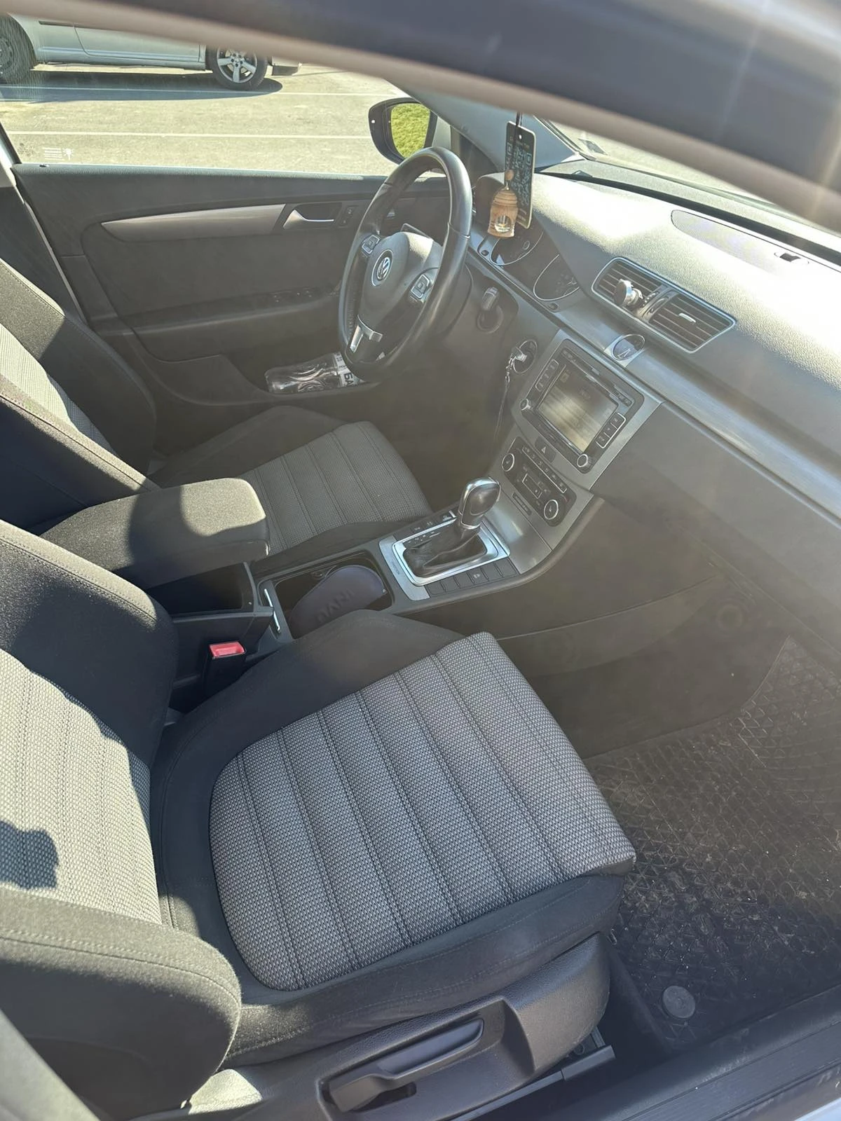 VW Passat 2.0TDI 4Motion, снимка 9 - Автомобили и джипове - 54169354