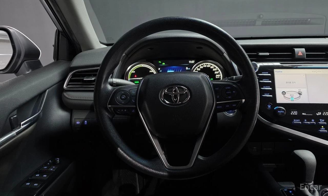 Toyota Camry 2.5 LE Hybrid | ЗАДНА КАМЕРА | KEYLESS | , снимка 14 - Автомобили и джипове - 54340503