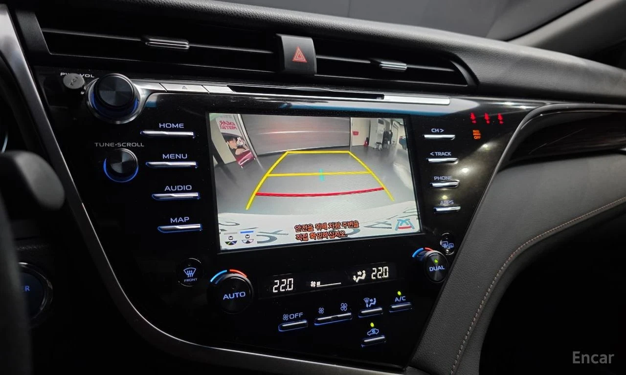Toyota Camry 2.5 LE Hybrid | ЗАДНА КАМЕРА | KEYLESS | , снимка 15 - Автомобили и джипове - 54340503