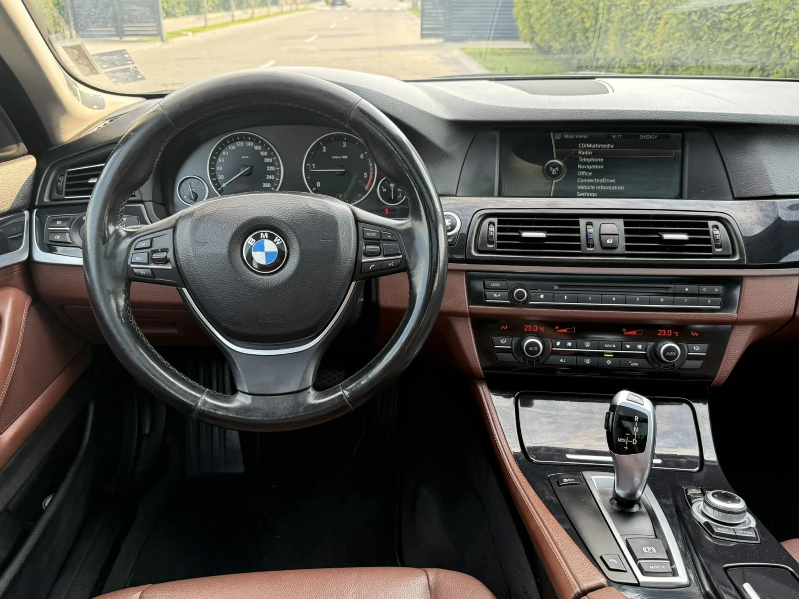 BMW 520 D, снимка 8 - Автомобили и джипове - 54518413