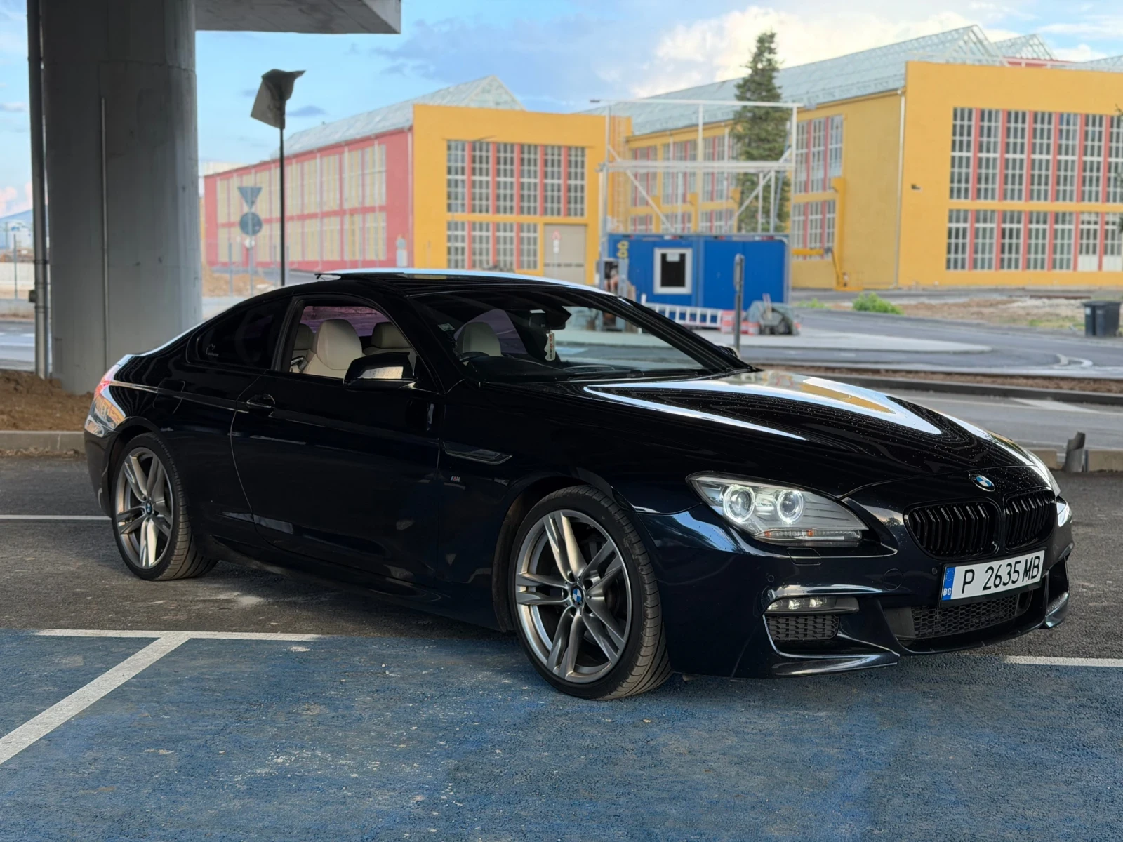 BMW 640 M PACK* DIGITAL* HEADUP* MEMORY* NAV* PANO* HARMAN, снимка 3 - Автомобили и джипове - 54739113