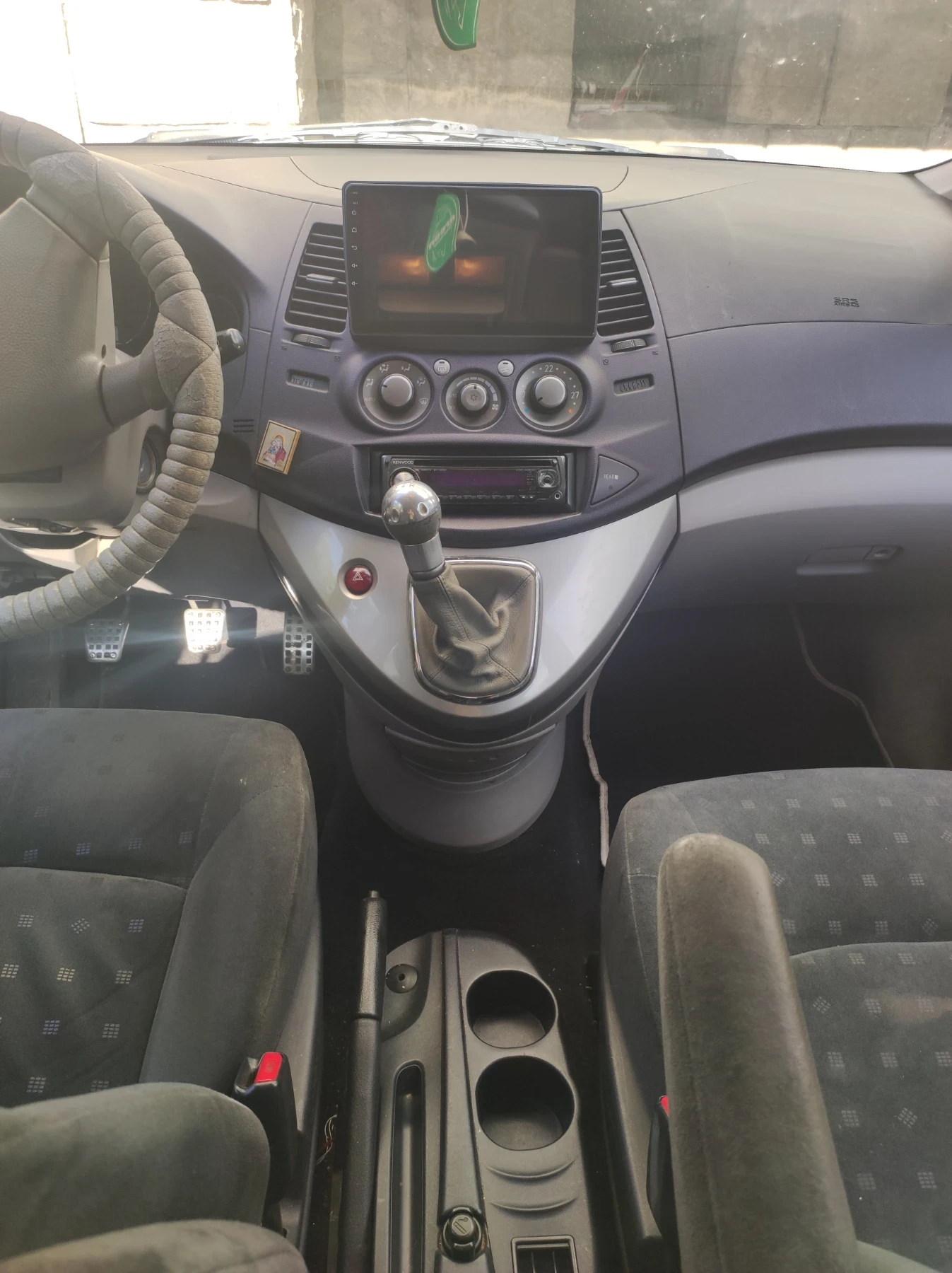 Mitsubishi Grandis, снимка 4 - Автомобили и джипове - 54947288