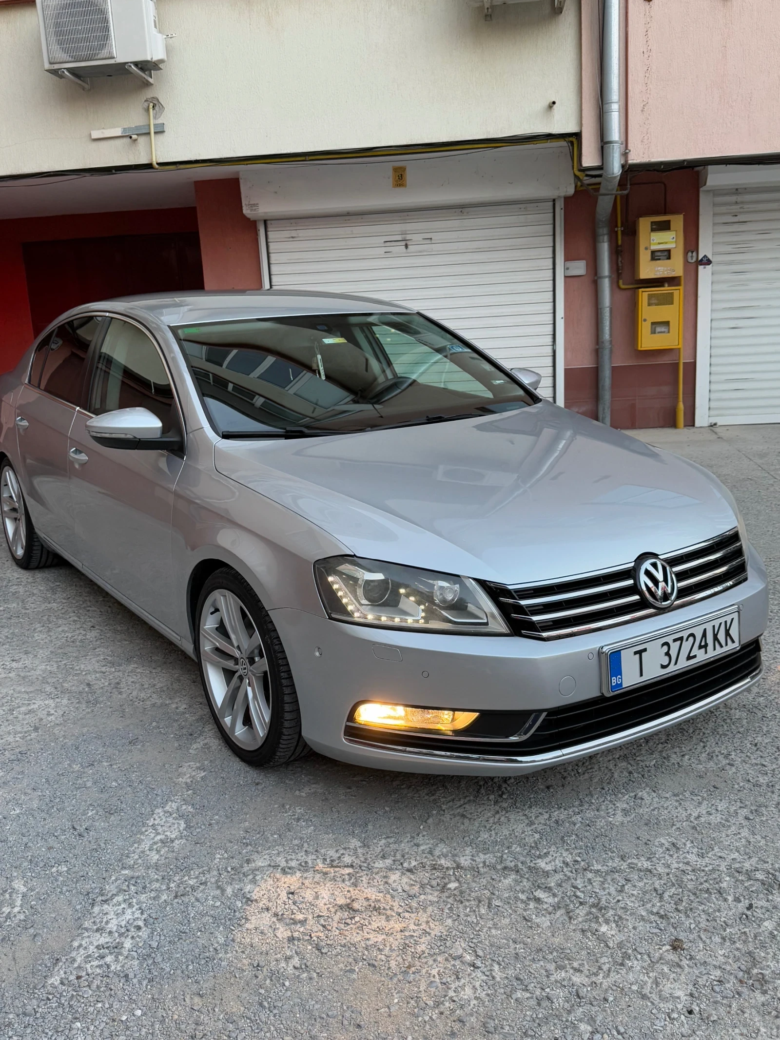 VW Passat 1.6TDI, снимка 3 - Автомобили и джипове - 55204000