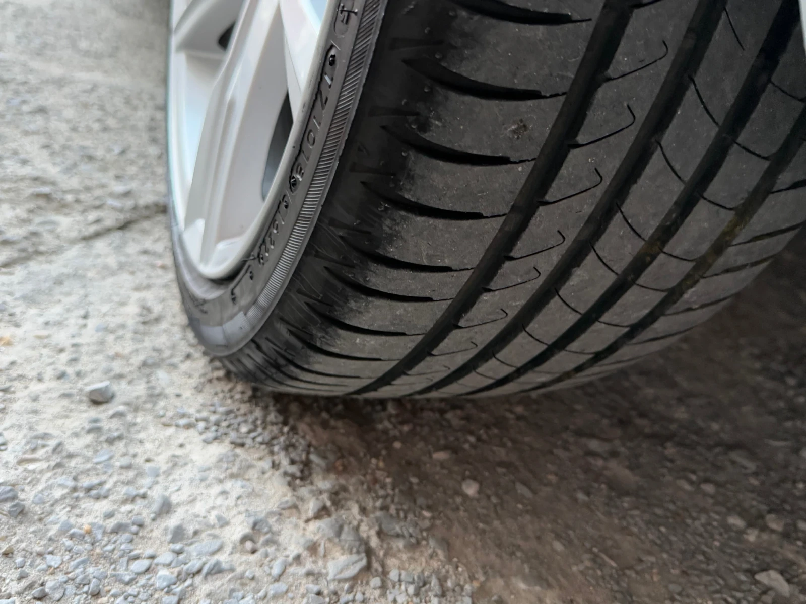 VW Passat 1.6TDI, снимка 14 - Автомобили и джипове - 55204000