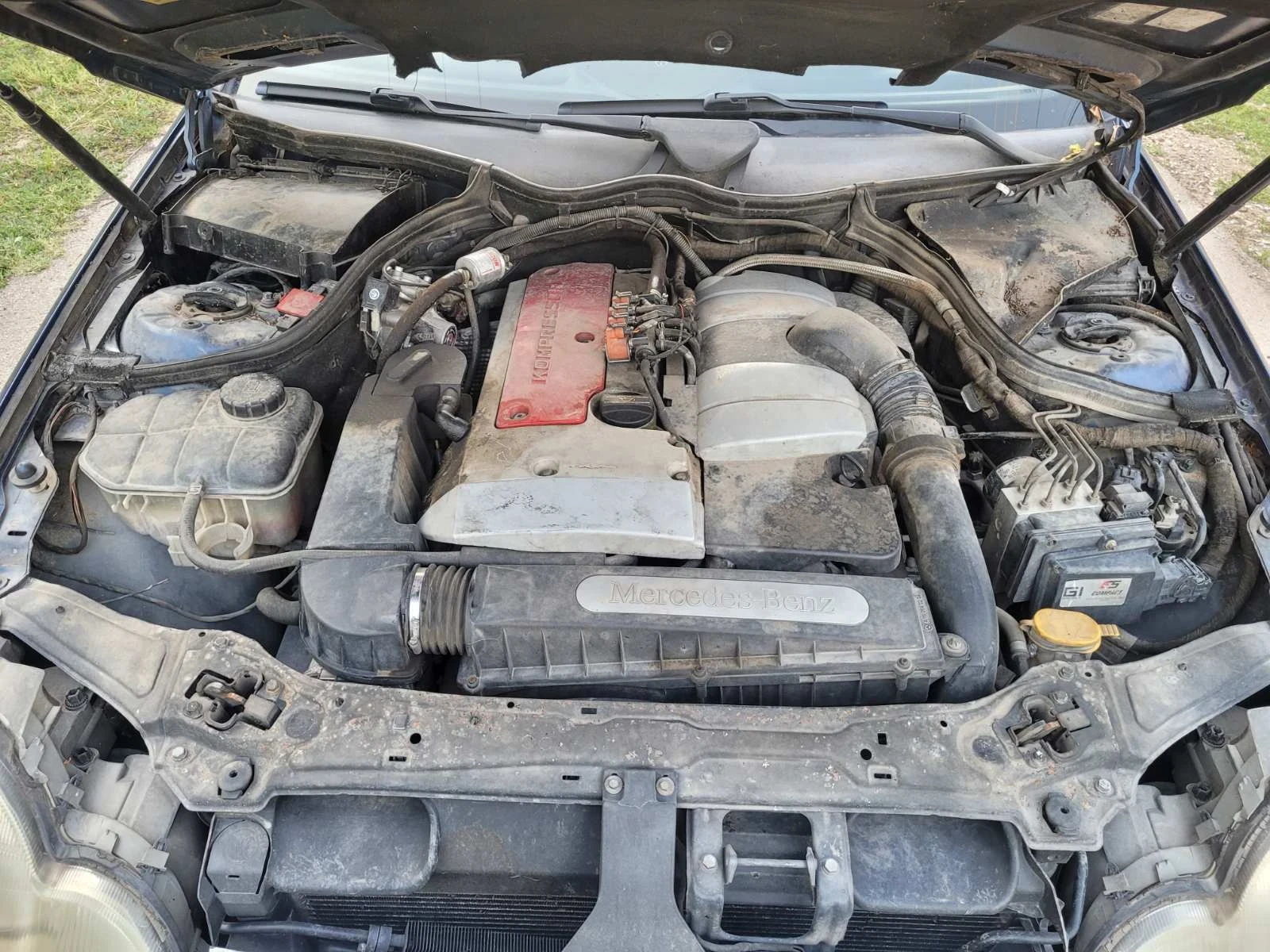 Mercedes-Benz C 200 Цяла за части , снимка 5 - Автомобили и джипове - 55644368